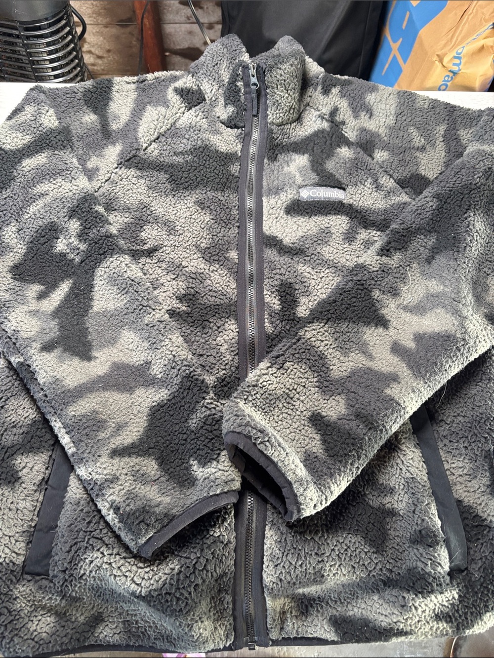 Columbia Gray & Dark Gray Camo Sherpa Fleece Jacket